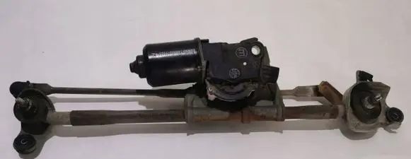 Mitsubishi Outlander Front wiper linkage 