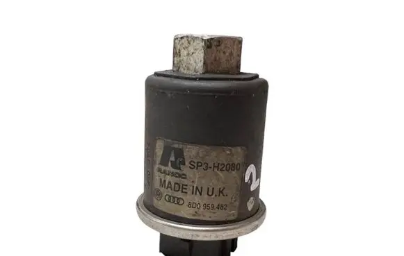 Audi A4 S4 B5 8D Air conditioning (A/C) pressure sensor 8D0959482 SP3H2080 9538A503P