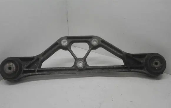 Audi A8 S8 D3 4E Rear differential/diff mount bracket 4E0599285A