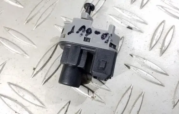 Ford Mondeo Mk III Brake pedal sensor switch 1S7T13480AA