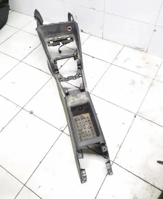 Audi A3 S3 8V Center console 8V1863241