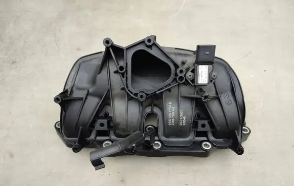 Volkswagen Scirocco Intake manifold 03C129711AB ZSB709AE