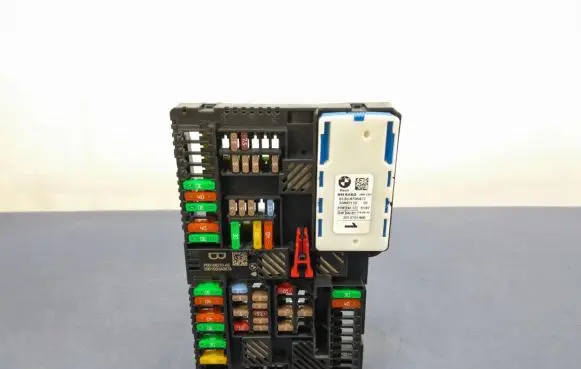 BMW 3 G20 G21 Fuse box set 8734162