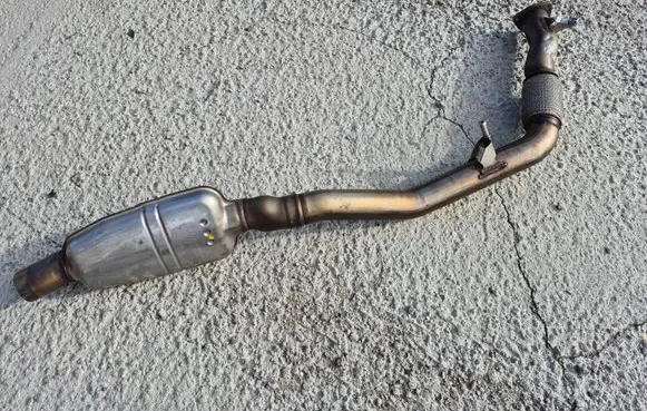 Audi RS Q8 Muffler/silencer 4M0253211S