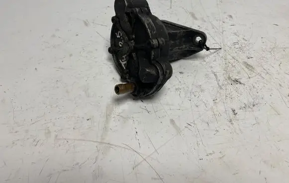 Volkswagen I LT Vacuum pump 074145100A