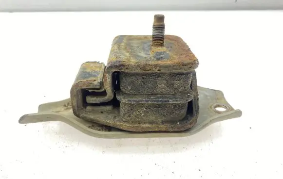 Subaru Legacy Engine mount bracket 41022FA000