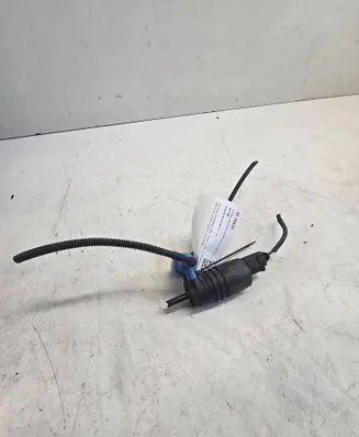 Audi A6 S6 C5 4B Windscreen/windshield washer pump