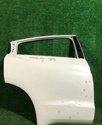 Honda HR-V Rear door