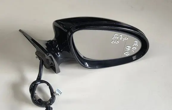 Mercedes-Benz CLS C219 Front door electric wing mirror