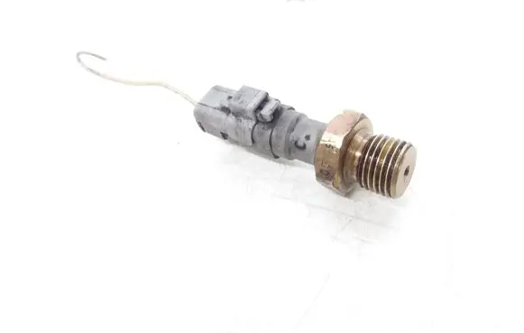Peugeot 307 Oil pressure sensor 