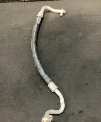 Citroen DS4 Air conditioning (A/C) pipe/hose 9806581680
