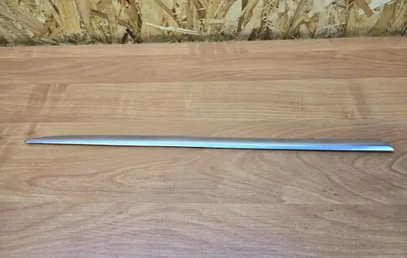 Volvo XC60 Rear side glass trim 