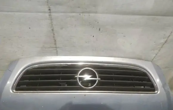 Opel Zafira A Front grill 