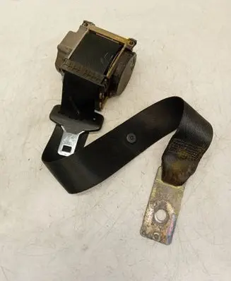BMW 7 E65 E66 Rear seatbelt