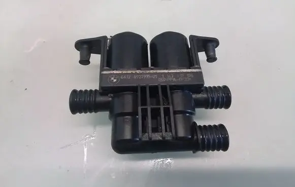 BMW 5 E60 E61 Coolant heater control valve 6412692791501