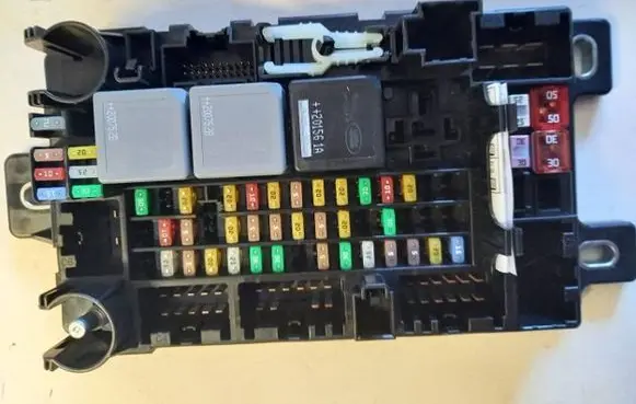 Land Rover Evoque II Fuse box set 59CW12F05B K8D214A073BE