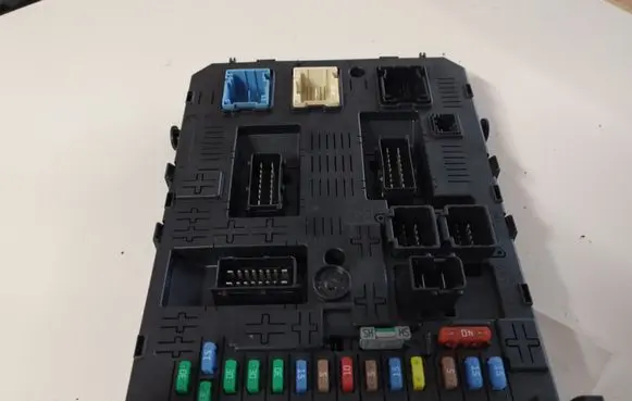 Citroen C5 Comfort/convenience module 966405888002