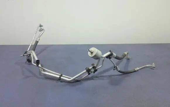 Peugeot 5008 Air conditioning (A/C) pipe/hose