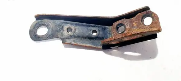Volkswagen Crafter Engine mounting bracket