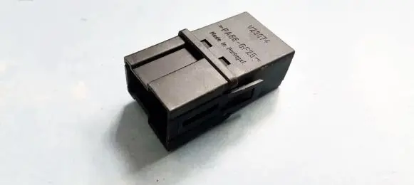 Mitsubishi Space Star Other relay V23074 MB953382