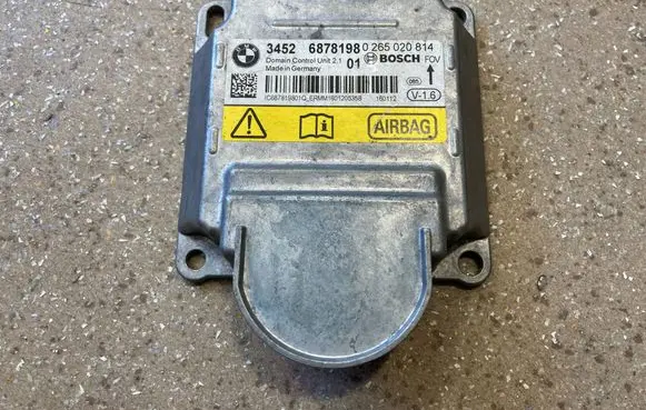 BMW X3 F25 Airbag control unit/module 6878198