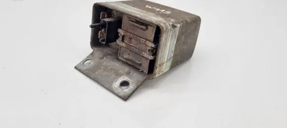 Mercedes-Benz COMPAKT W115 Other relay 0190600009