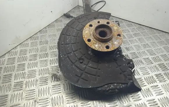 Maserati Ghibli Front wheel hub 670001806
