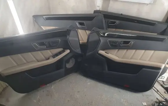 Mercedes-Benz E W212 Door card panel trim set 