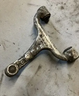 Mercedes-Benz ML W163 Front upper control arm/wishbone 1633330001