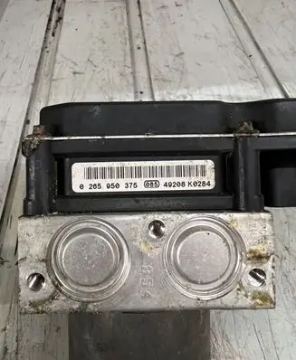 BMW 5 E60 E61 ABS Pump 6769705 6769703