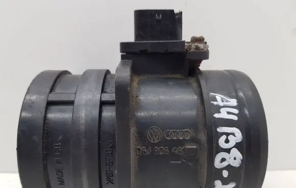 Audi A4 S4 B8 8K Mass air flow meter 06J906461D