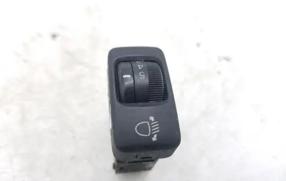 Toyota Avensis Verso Light switch 2315