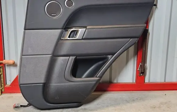 Land Rover Range Rover Sport L494 Coupe rear side trim panel 