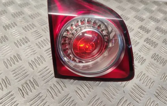 Volkswagen Golf Plus Tailgate rear/tail lights 5M0945093H