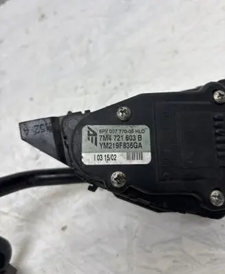 Volkswagen Sharan Accelerator throttle pedal 7M4721603B