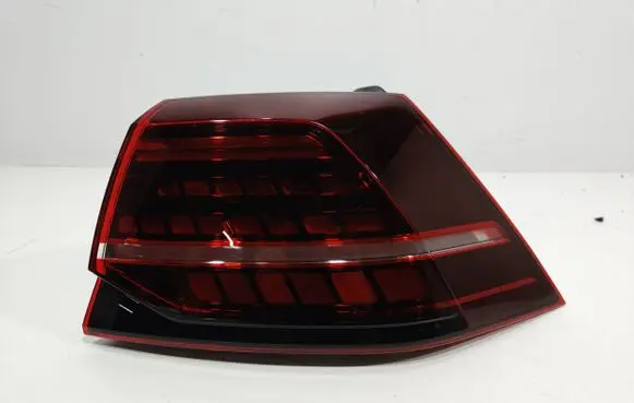 Volkswagen Golf VII Rear/tail lights 5g0945208g
