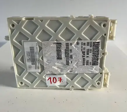 Ford C-MAX II Fuse module DV6T14A073HF P12706744 8480038172