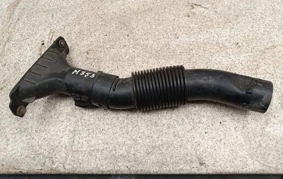 Peugeot 308 Air intake duct part 9806604180 100351