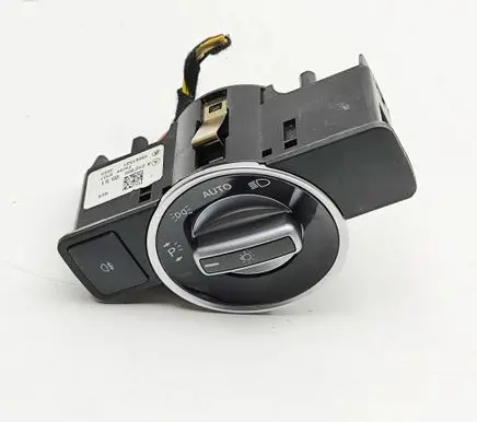 Mercedes-Benz CLS C218 X218 Light switch A2129050551