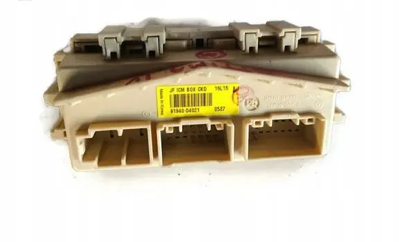KIA Optima Fuse box set 98TYS