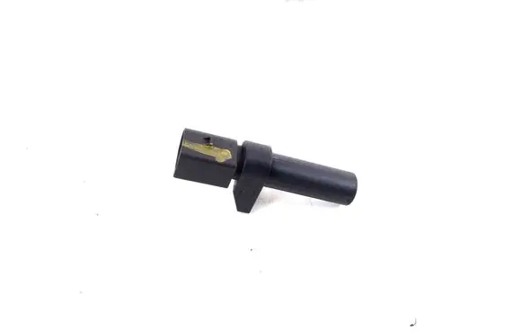 Mercedes-Benz E W212 Crankshaft position sensor A0031532828