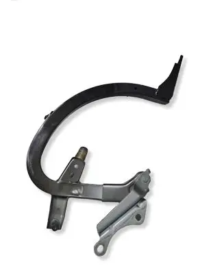Audi A6 S6 C7 4G Tailgate/trunk/boot hinge 4G5827302B