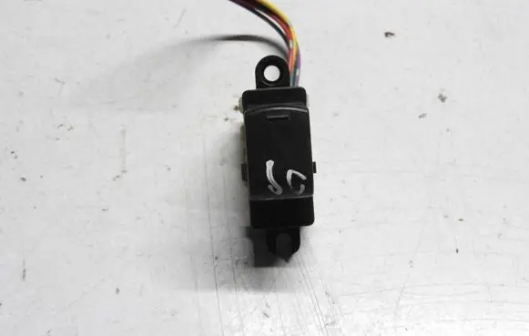 Nissan Micra Quarter vent window switch 