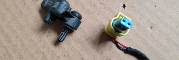Audi A4 S4 B9 Airbag deployment crash/impact sensor 4M0959651