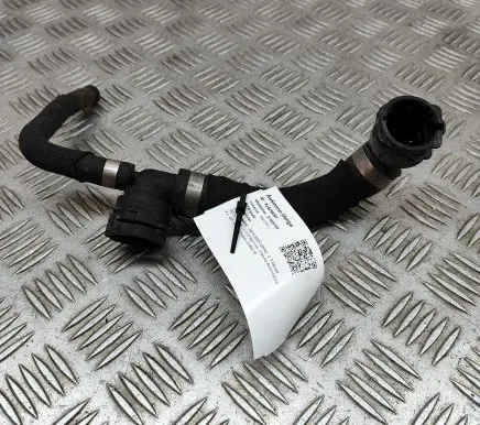 Mercedes-Benz C W205 Engine coolant pipe/hose A2055013882