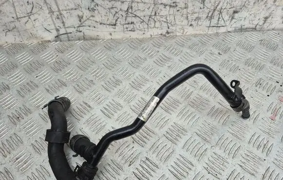 Engine coolant pipe/hose