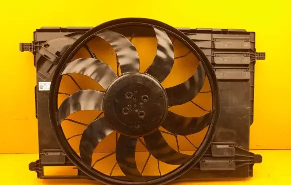 Mercedes-Benz B W247 Electric radiator cooling fan A2479067806
