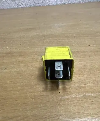 Mercedes-Benz C W203 Other relay A0025421419