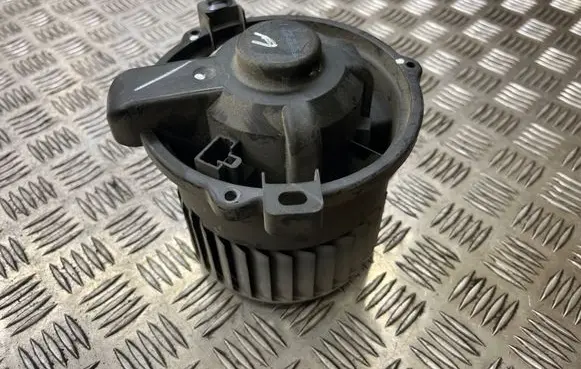 Mitsubishi Colt Heater fan/blower 1736006902