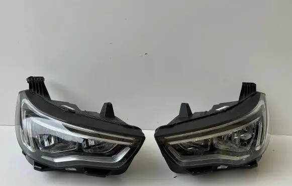 Opel Grandland X Headlight/headlamp YP00015780 YP00015580